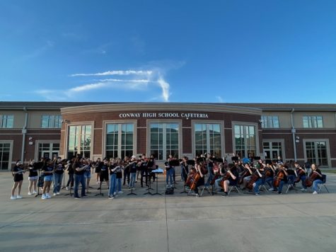 Orchestra Welcomes Students “Back” to School