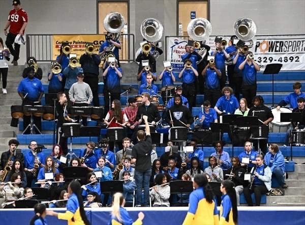 Courtside Cats Play at Conway vs. NLR Basketball Games